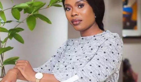Is Delay Pregnant? She finally shows off wedding&nbsp;ring